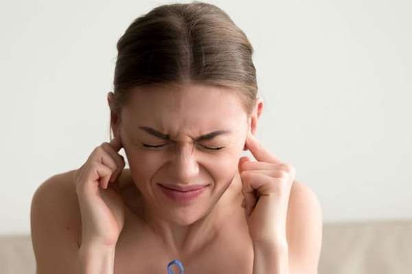 Kulak Çınlaması Nedenleri ve Tedavi Yöntemleri